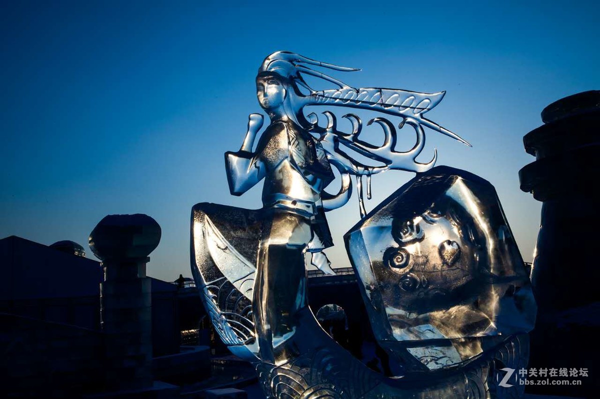 哈尔滨冰雪大世界冰雕光影瞬间