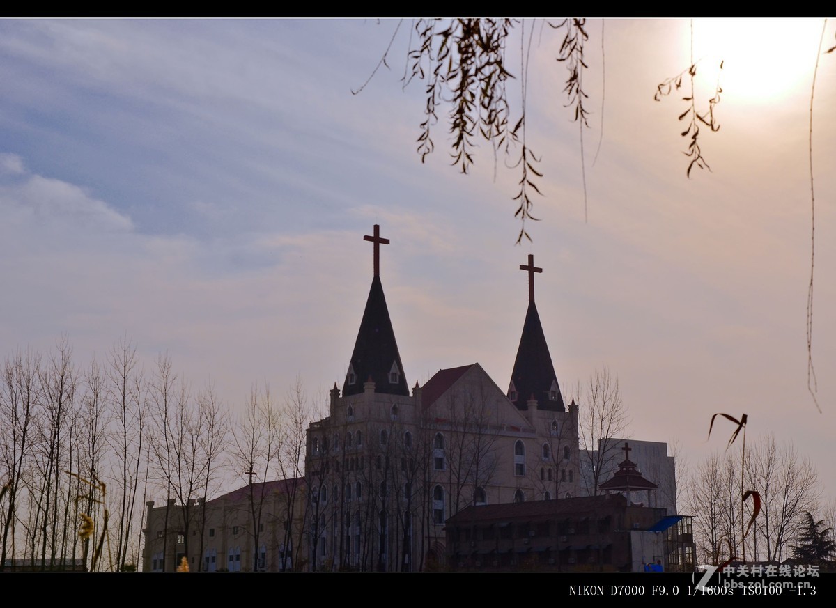 #ZOL月赛-记录最后的2015#——圣洁之地