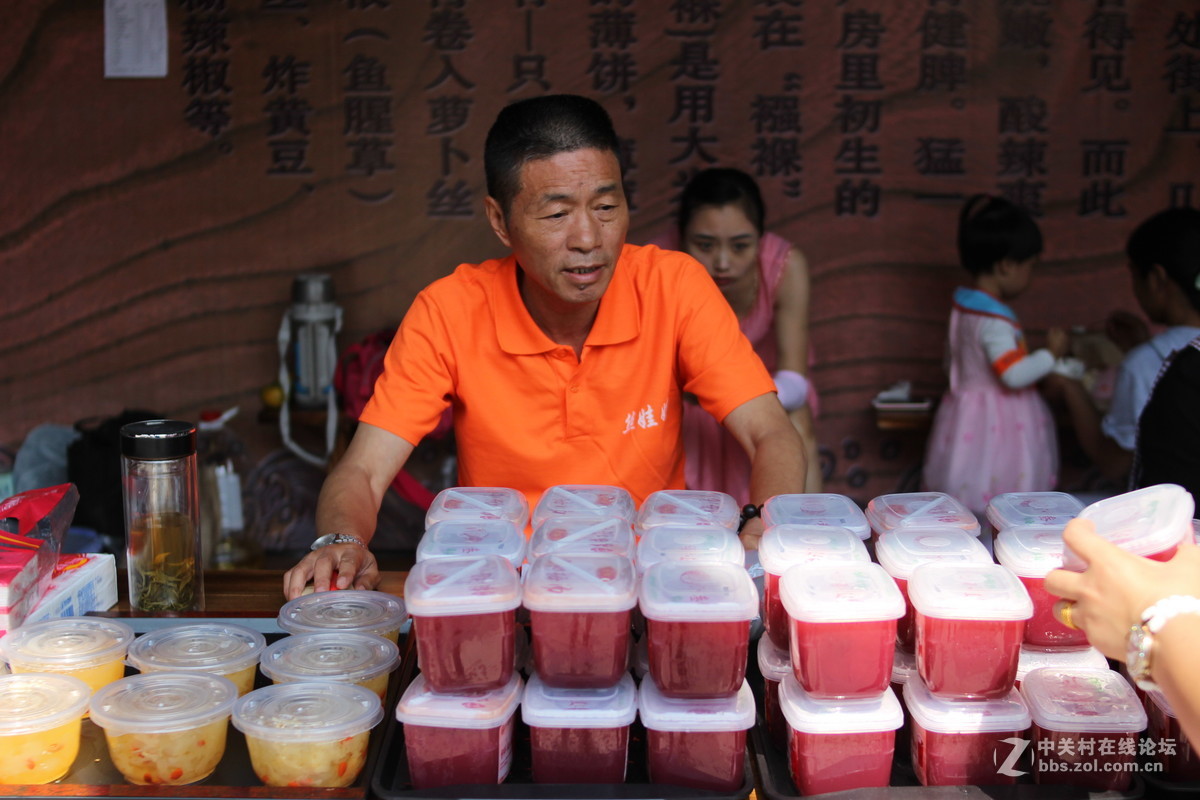 永诺35mm f2 拍人像人文