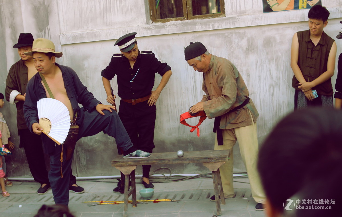 永诺35mm f2 拍人像人文