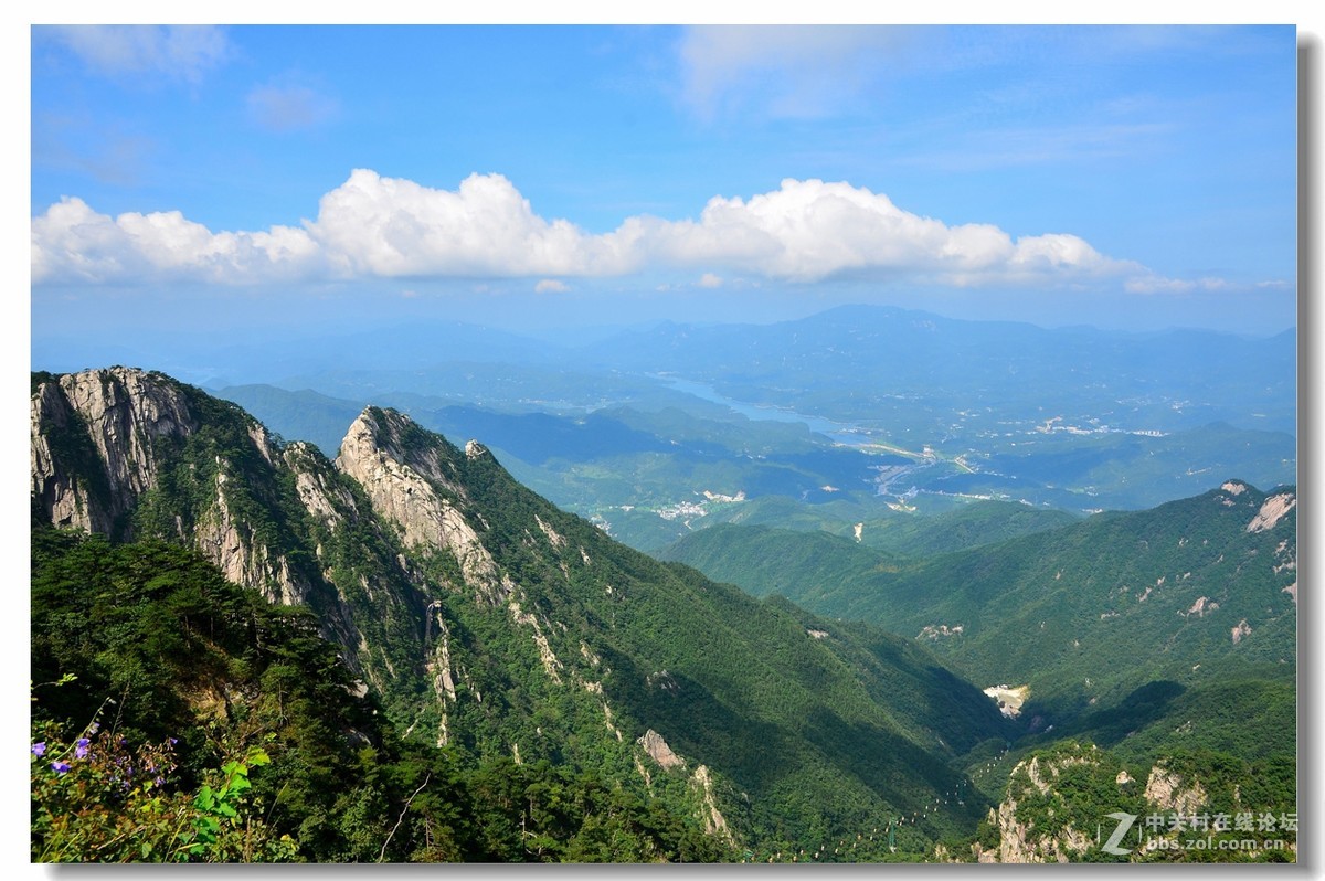 天堂寨纪行之四——祥云飘荡，青峰峻拔，白象戏水、妙趣横生