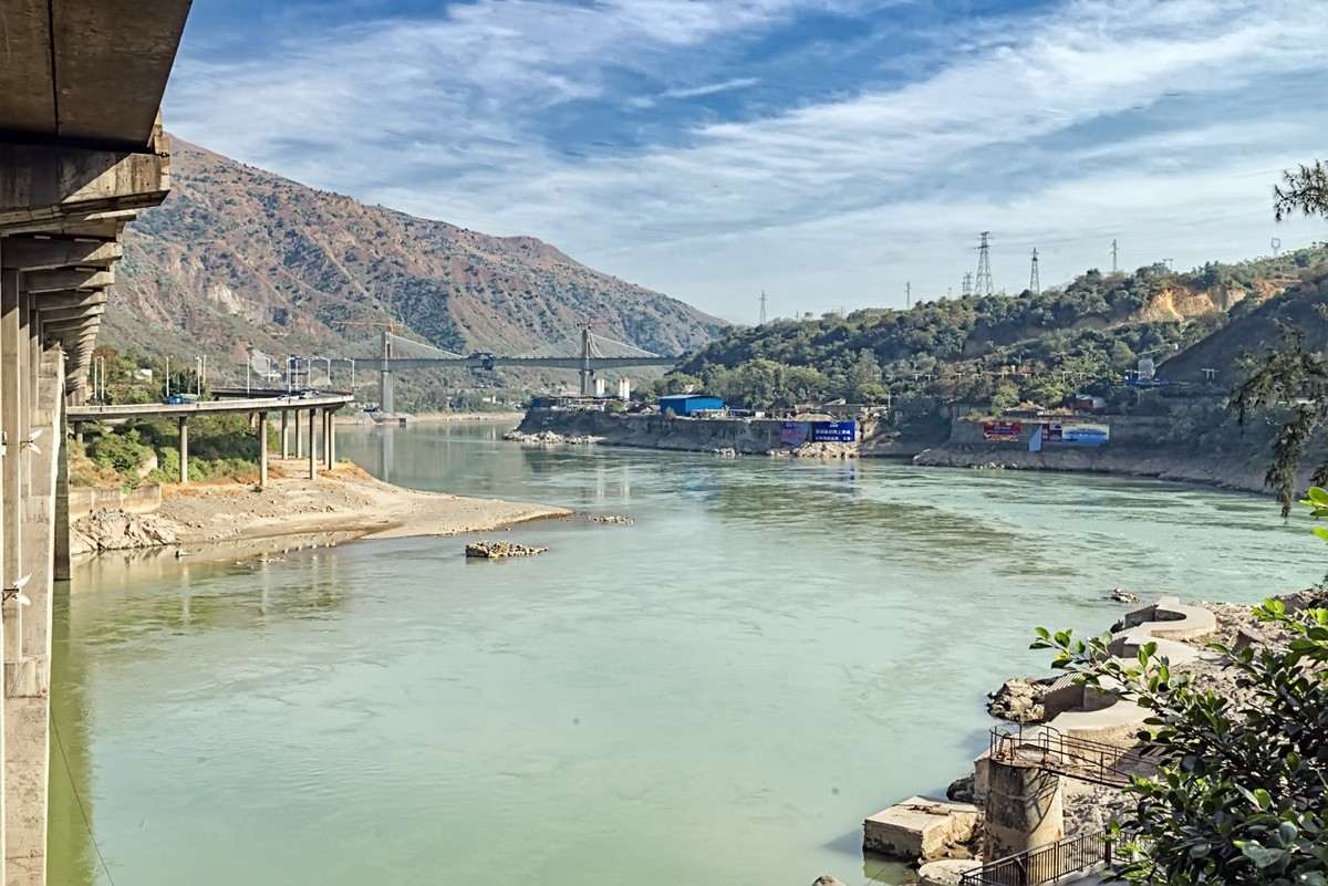 川西南攀枝花市：雅砻江大桥