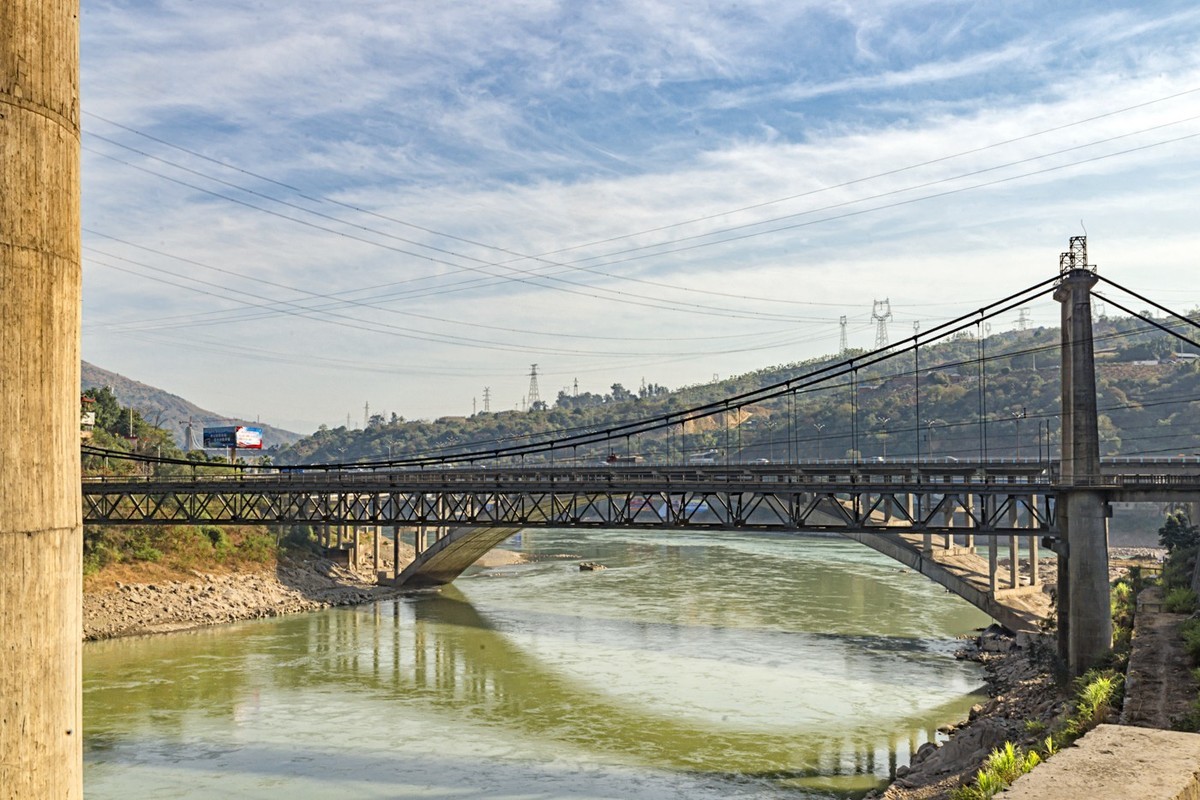 川西南攀枝花市：雅砻江大桥