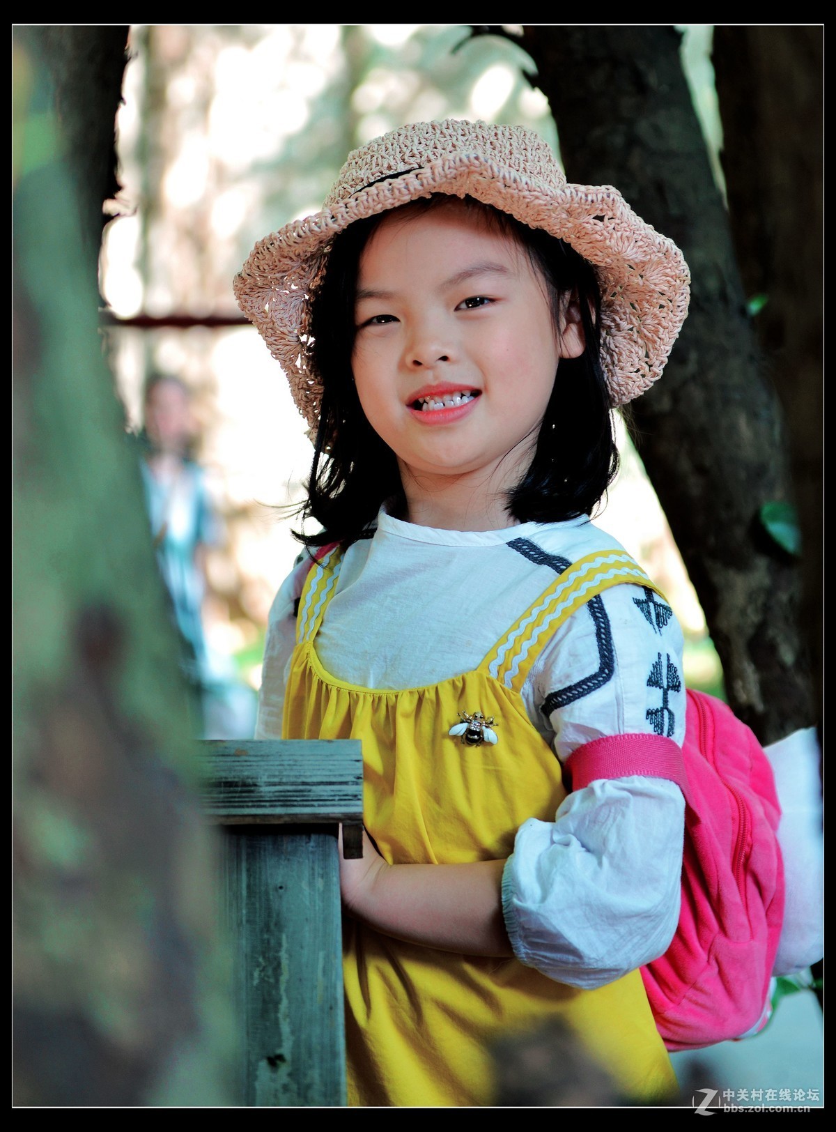 儿童片∶可爱小女孩莹莹。