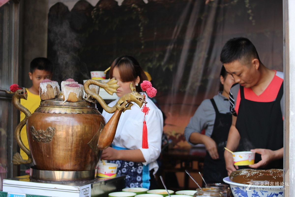 永诺35mm f2 拍人像人文