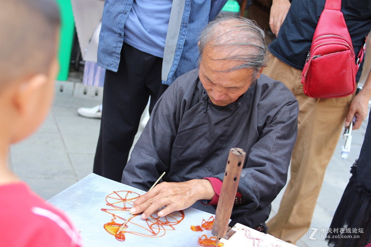 永诺35mm f2 拍人像人文