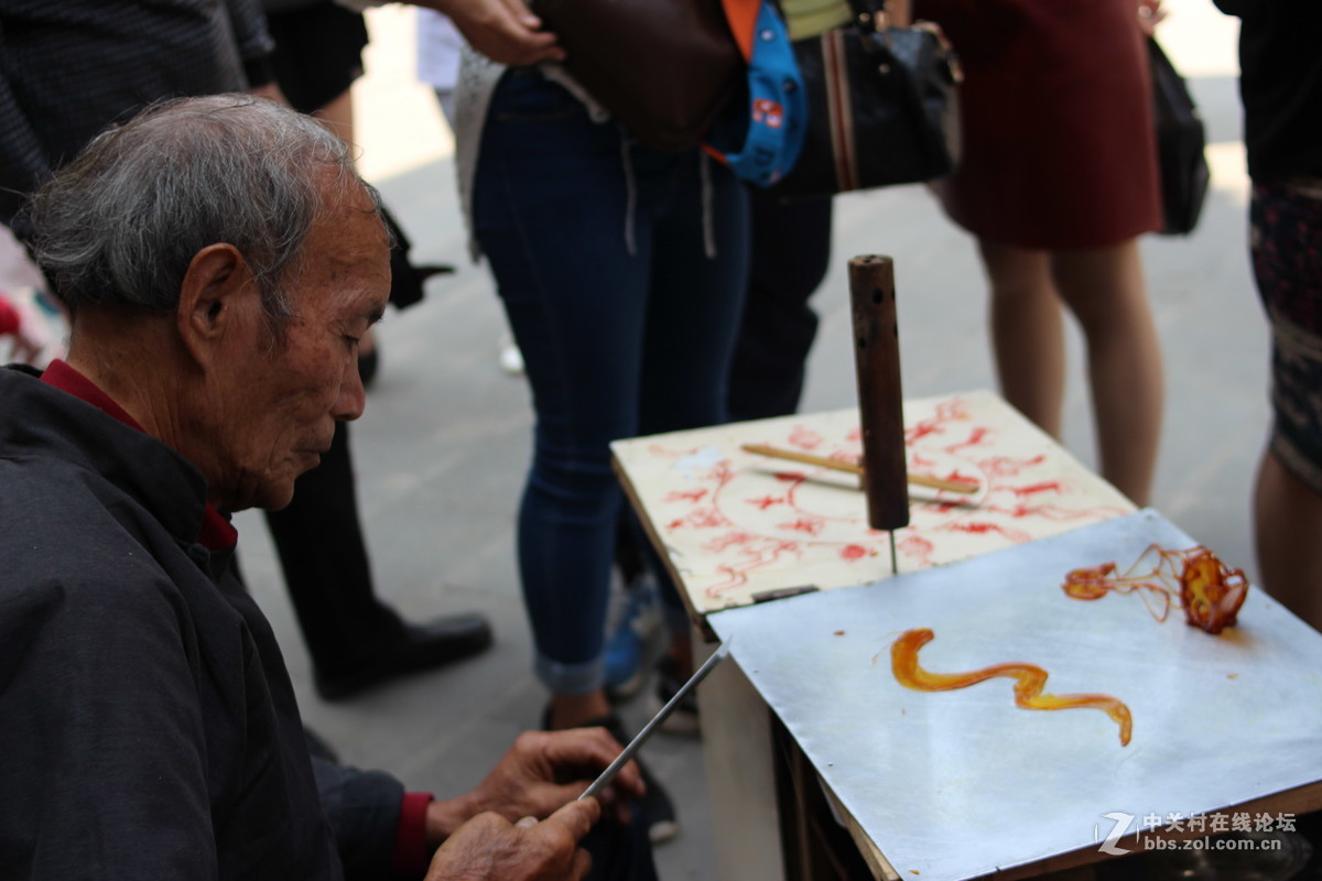 永诺35mm f2 拍人像人文