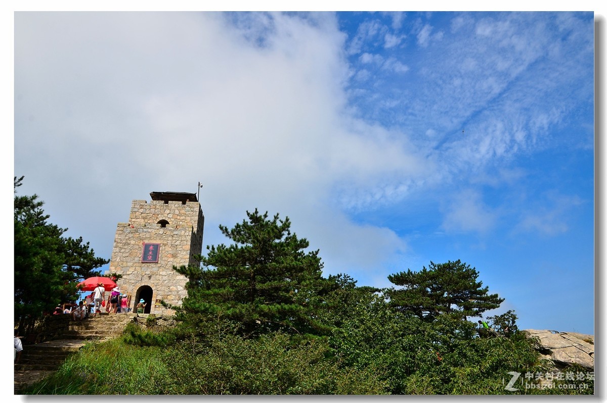 天堂寨纪行之四——祥云飘荡，青峰峻拔，白象戏水、妙趣横生