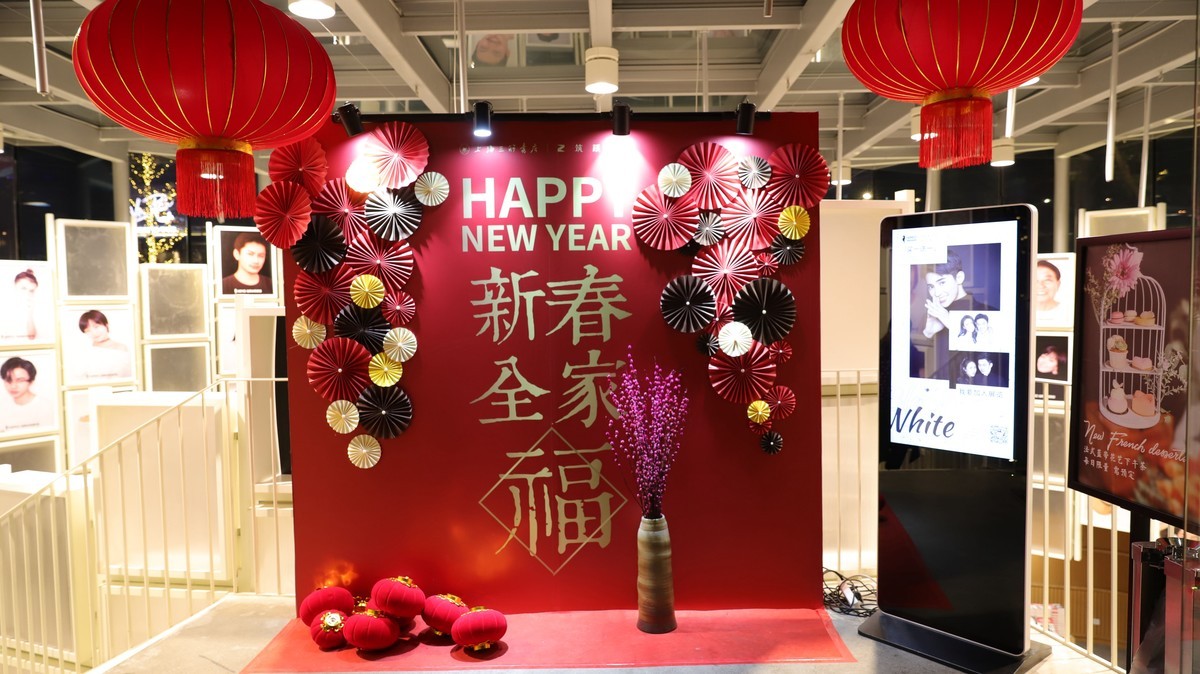 过年的街市，反而有点冷清——祝各位好友春节快乐，身体健康！