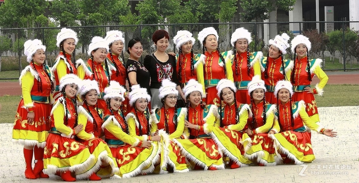 大型高端相亲会暨家文化节展演花絮【学拍人像】---请指教