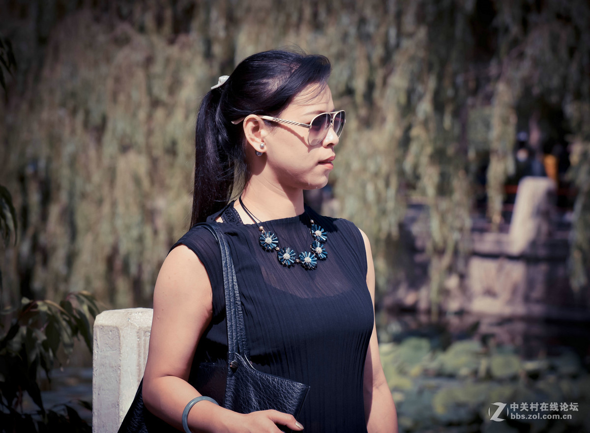 日系人物户外照片处理