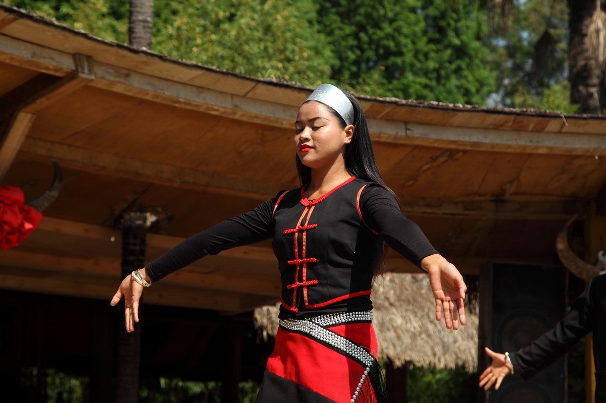 佤族姑娘的甩发舞-中关村在线摄影论坛