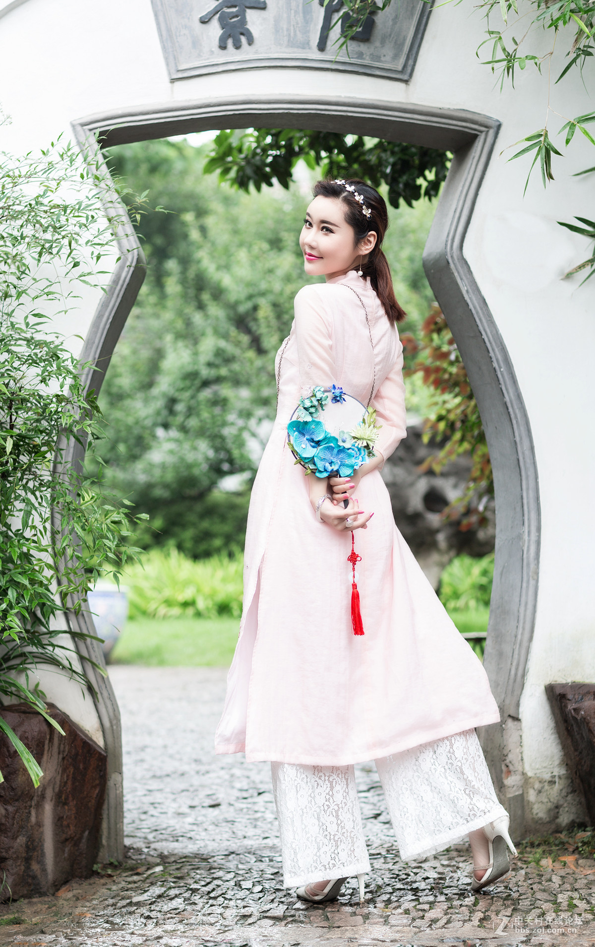 古装妹妹 请多多指教