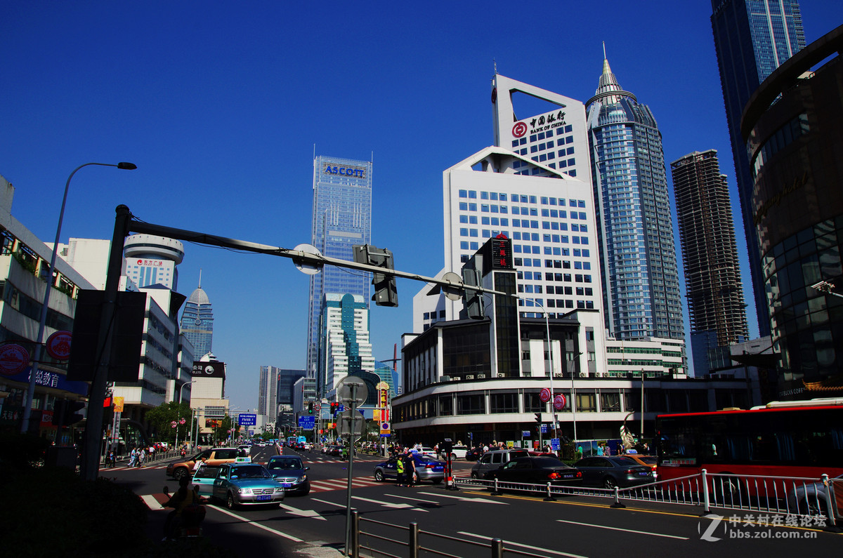 一组城市建筑街拍