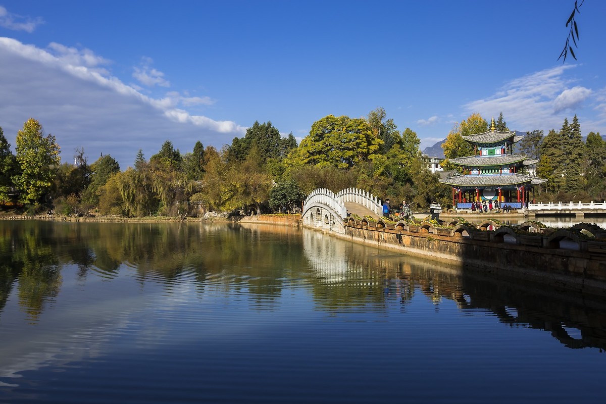 拜年貼麗江黑龍潭公園1