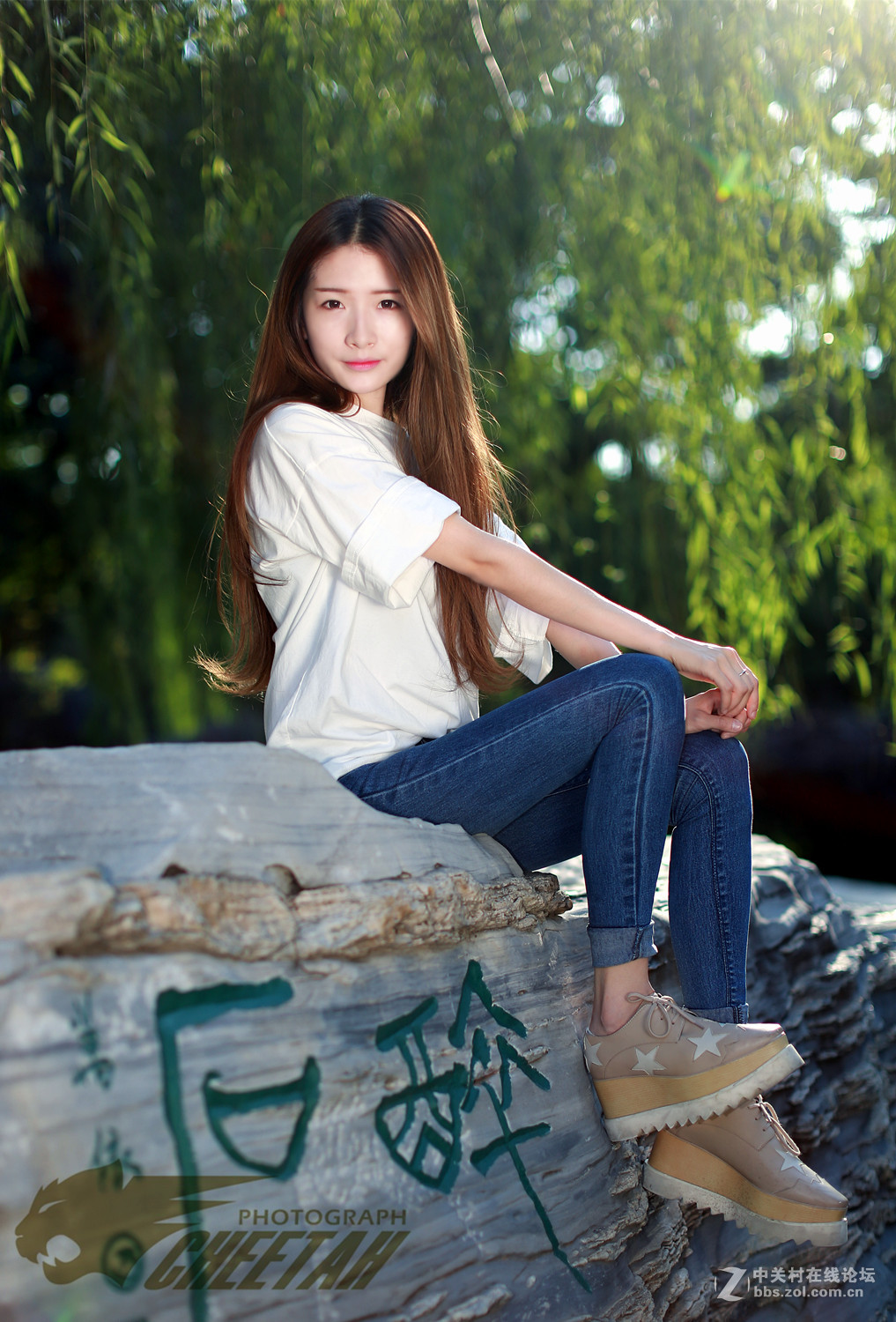 19日陶然亭外拍美女人像