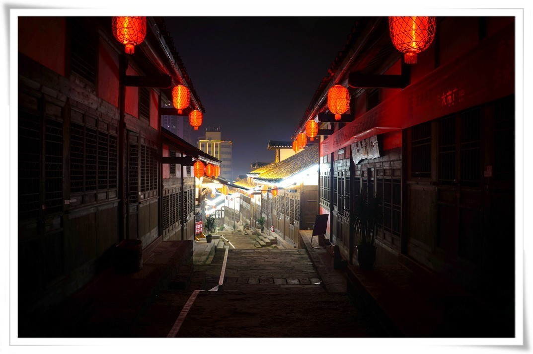 贵州赤水市又一新景点——市中石沓沓老街