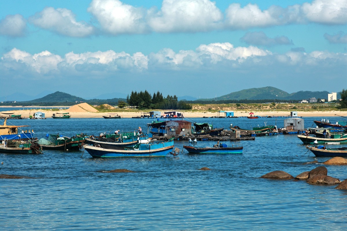 阳西蓝袍湾风光