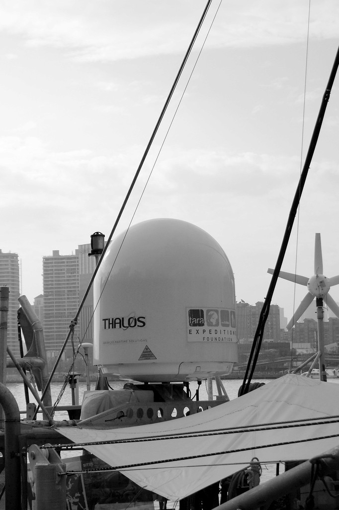 极地考察研究用双桅帆船随拍 ------ 2