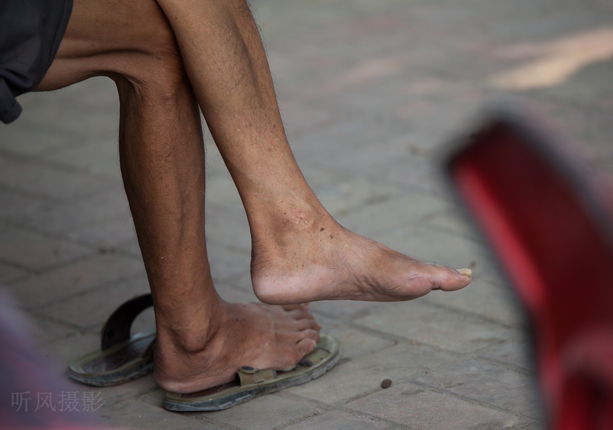 一群侃大山的老人----试镜帖