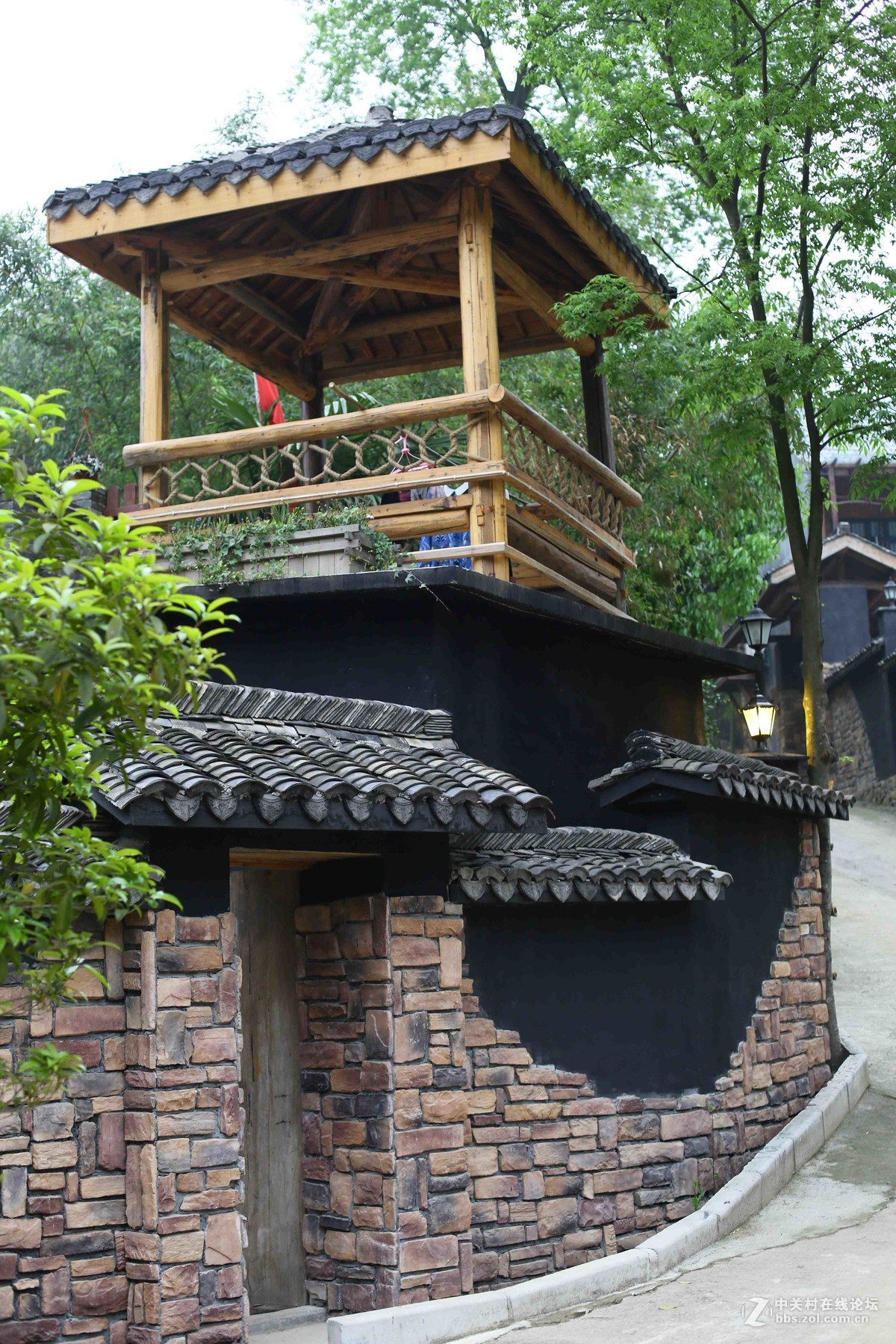 阴雨轻雾江南原野