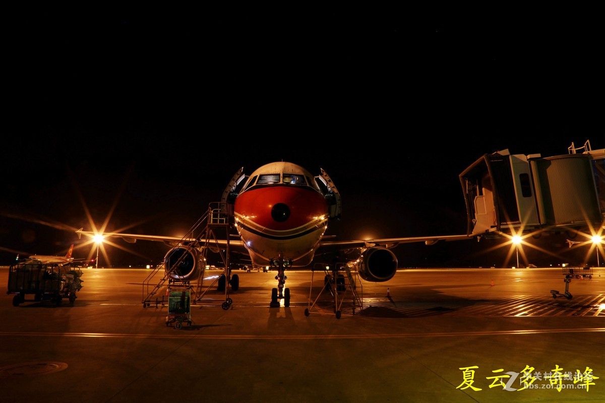 星空下的银川机场夜魅力