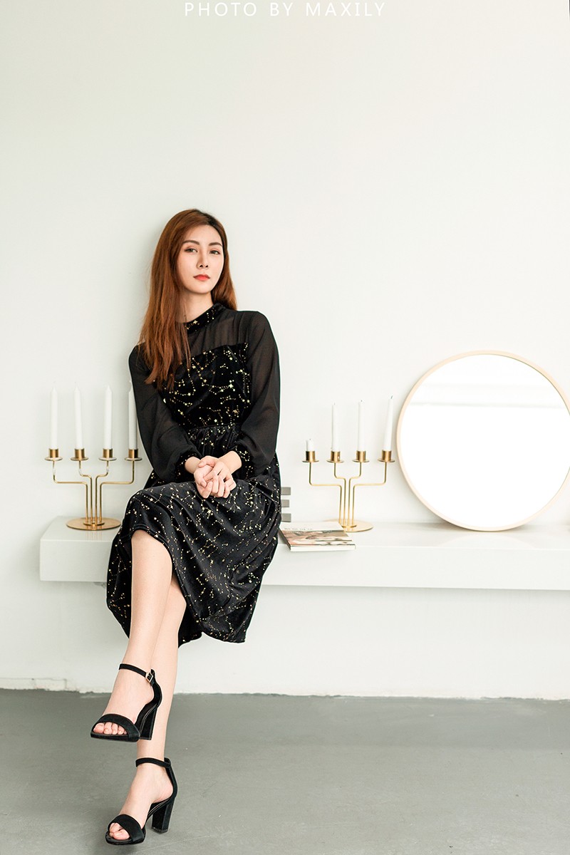 《Cute  Meet  Cafe》