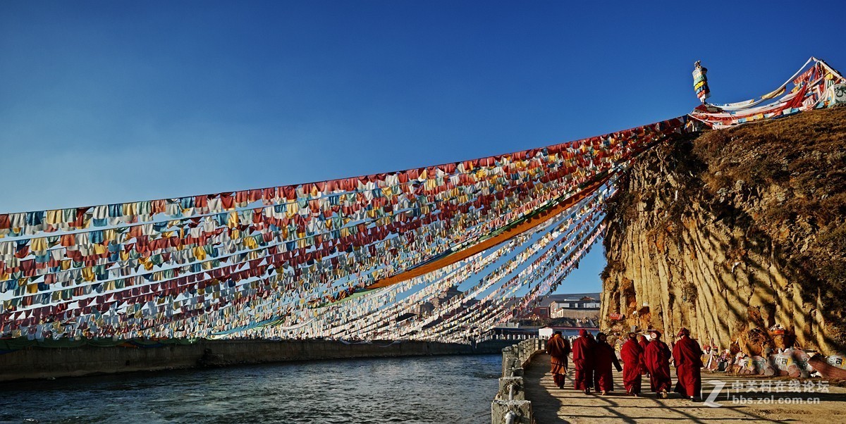 亚青寺-位于甘孜州白玉县