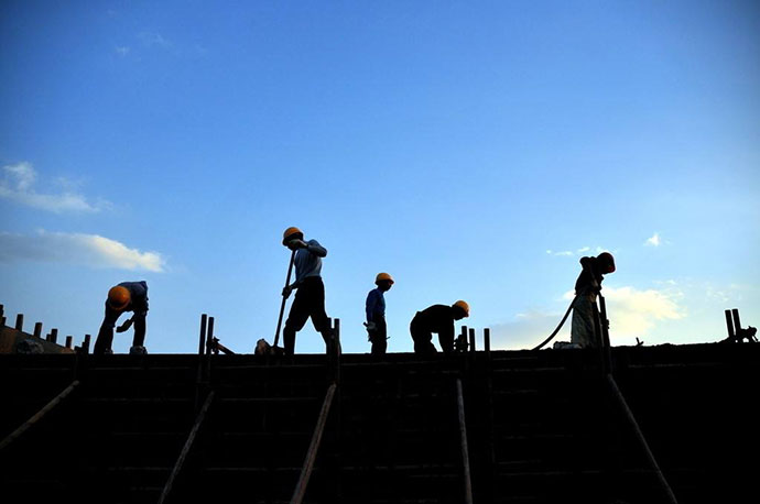 #佳能月赛-最可爱的人#城市的搬运工