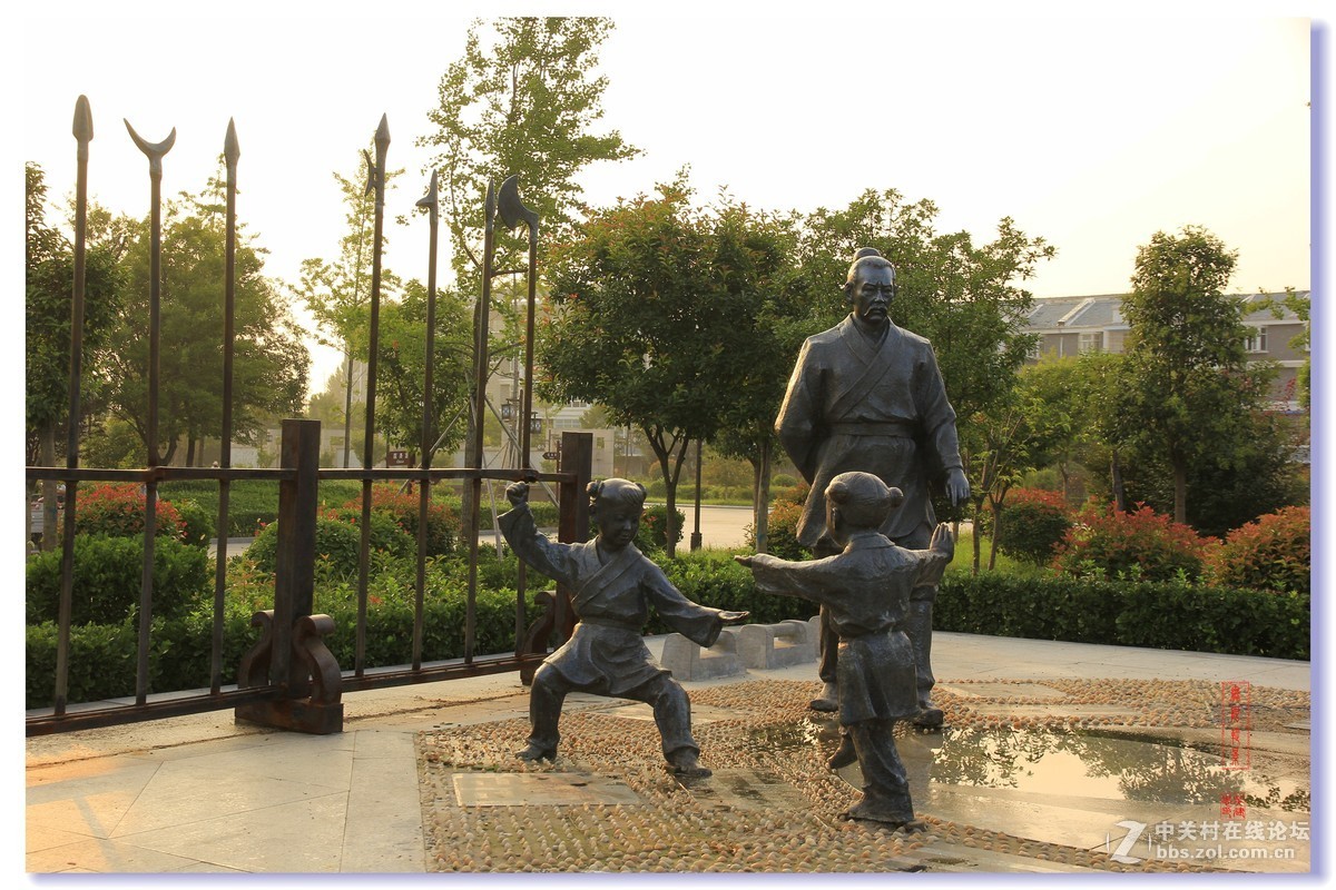 沛县安国文化广场雕像1