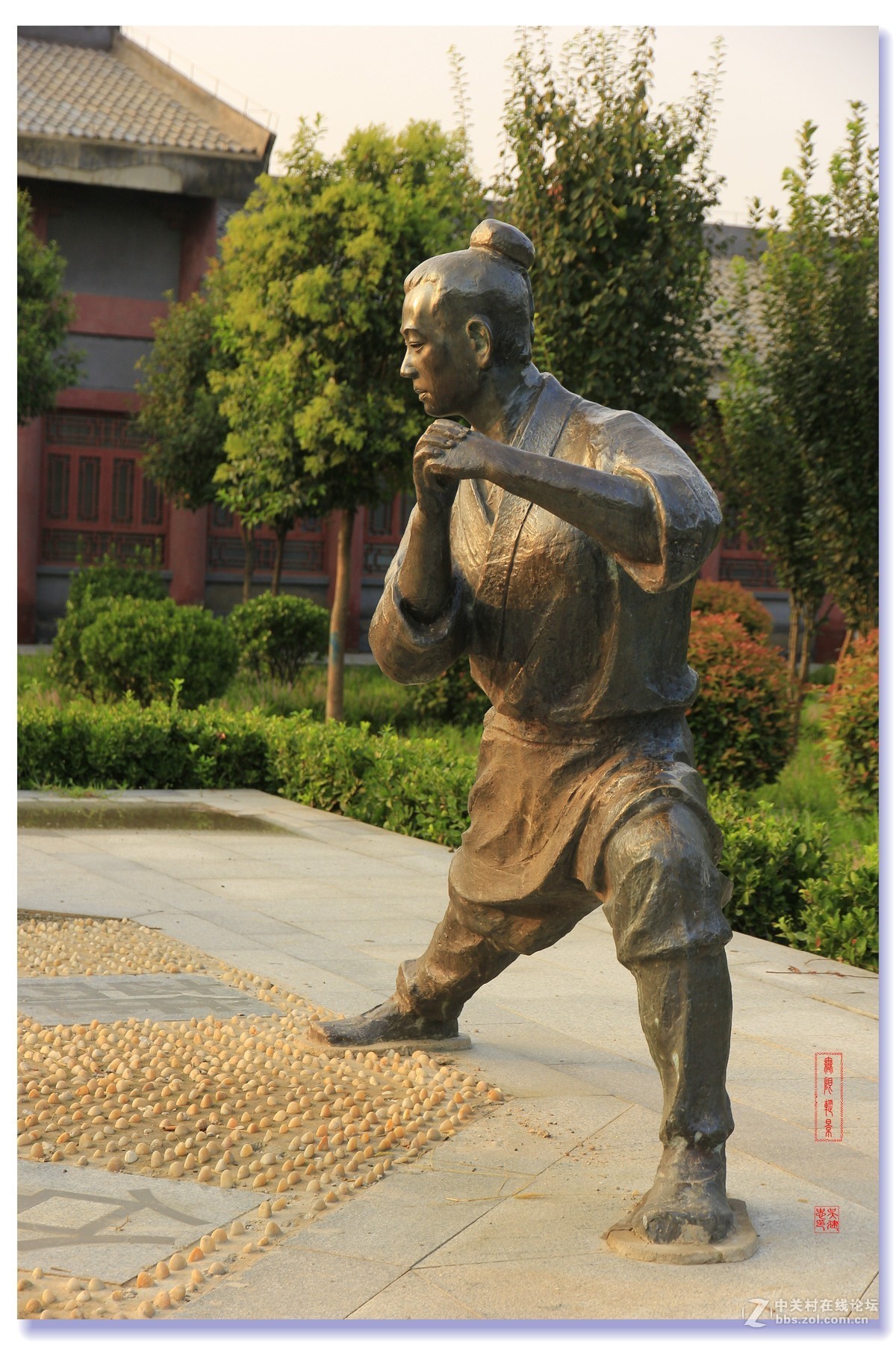 沛县安国文化广场雕像1