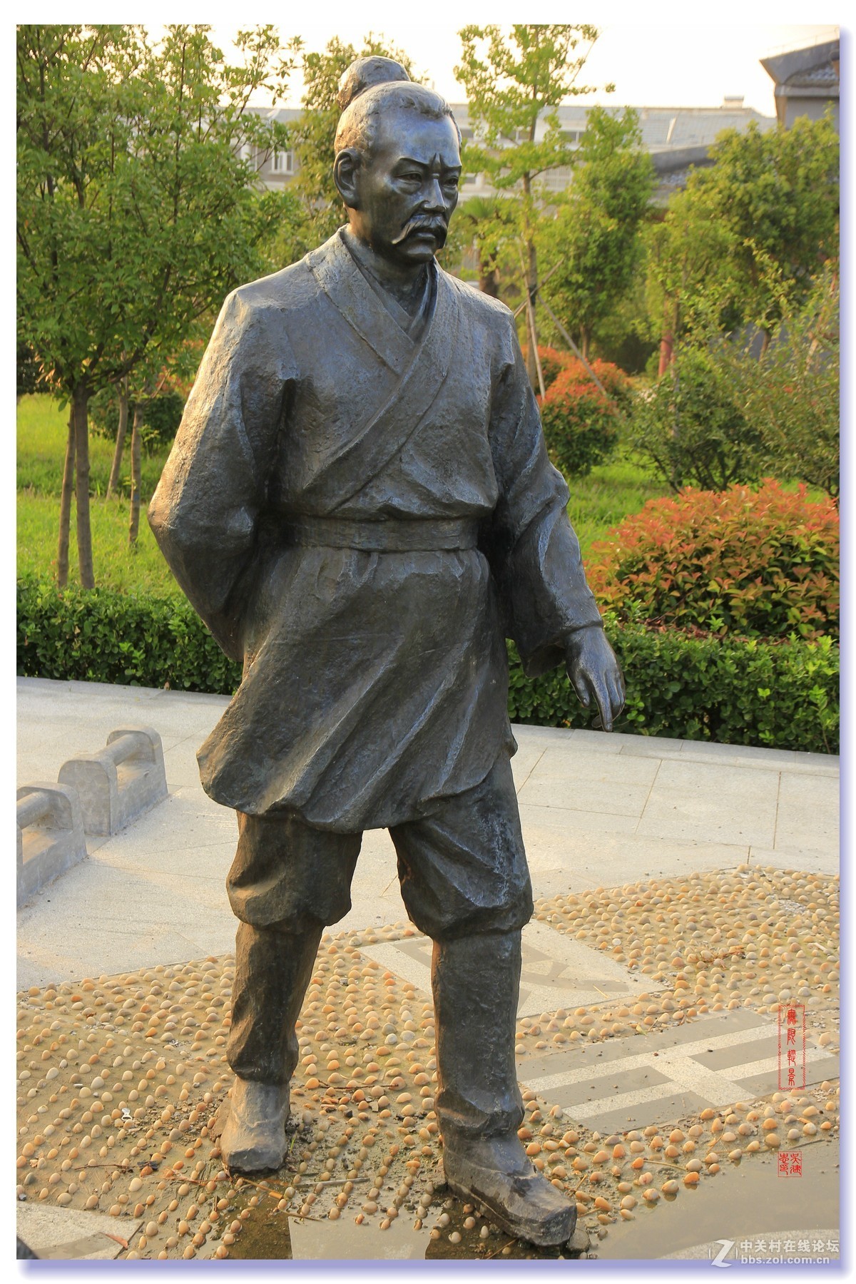 沛县安国文化广场雕像1