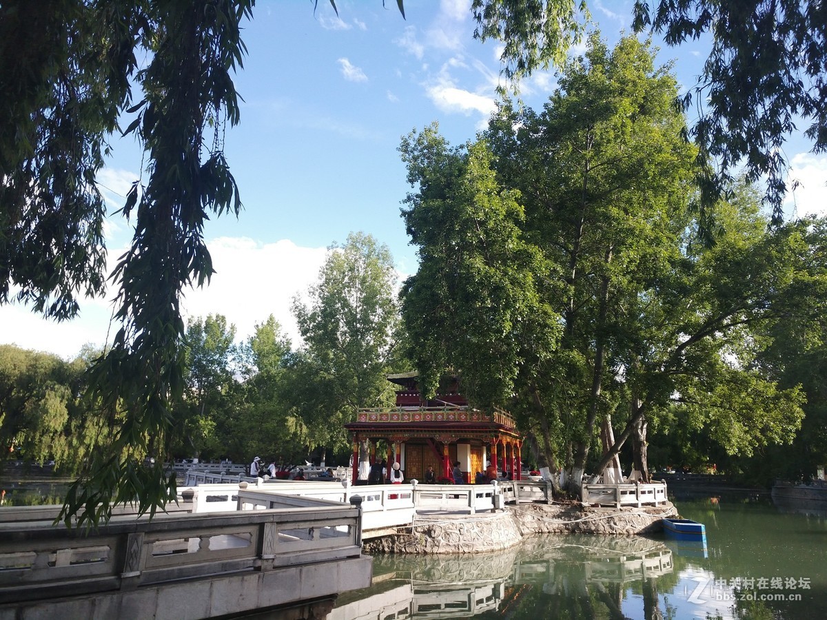 自驾到西藏拉萨布达拉宫广场照片！