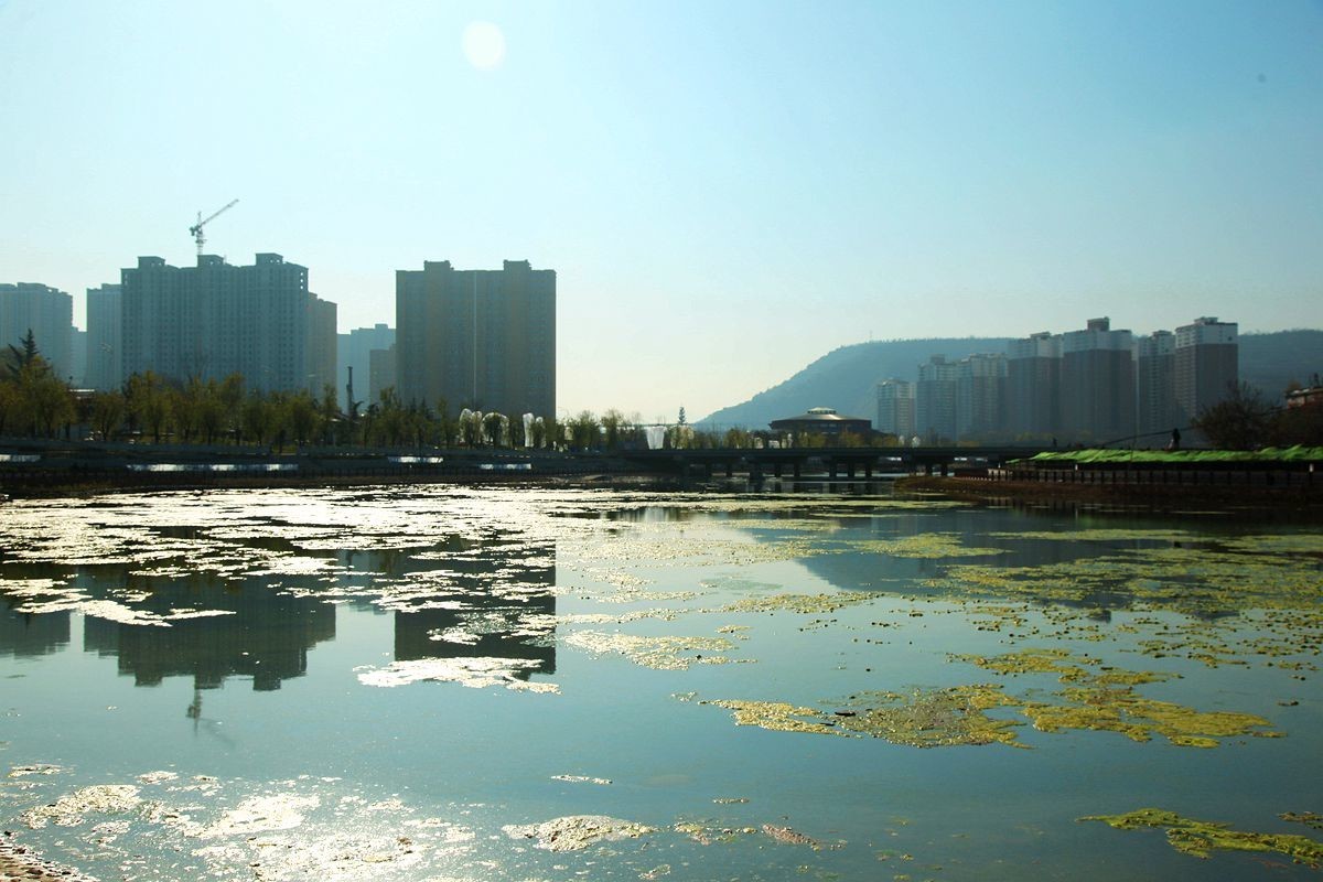 拜年貼拍尤河景色