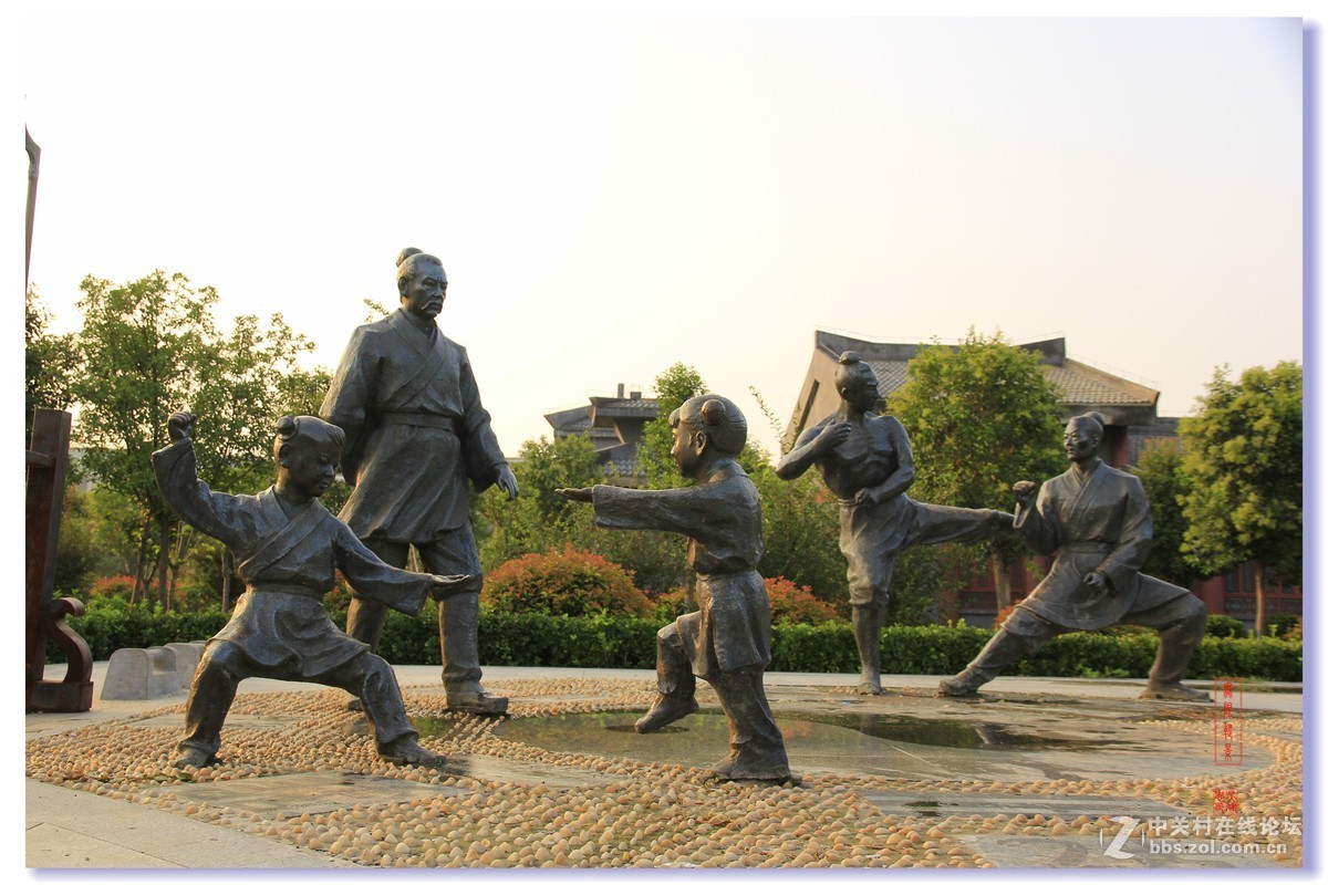 沛县安国文化广场雕像1