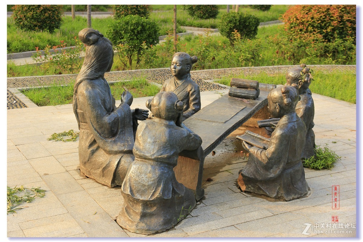 沛县安国文化广场雕像1