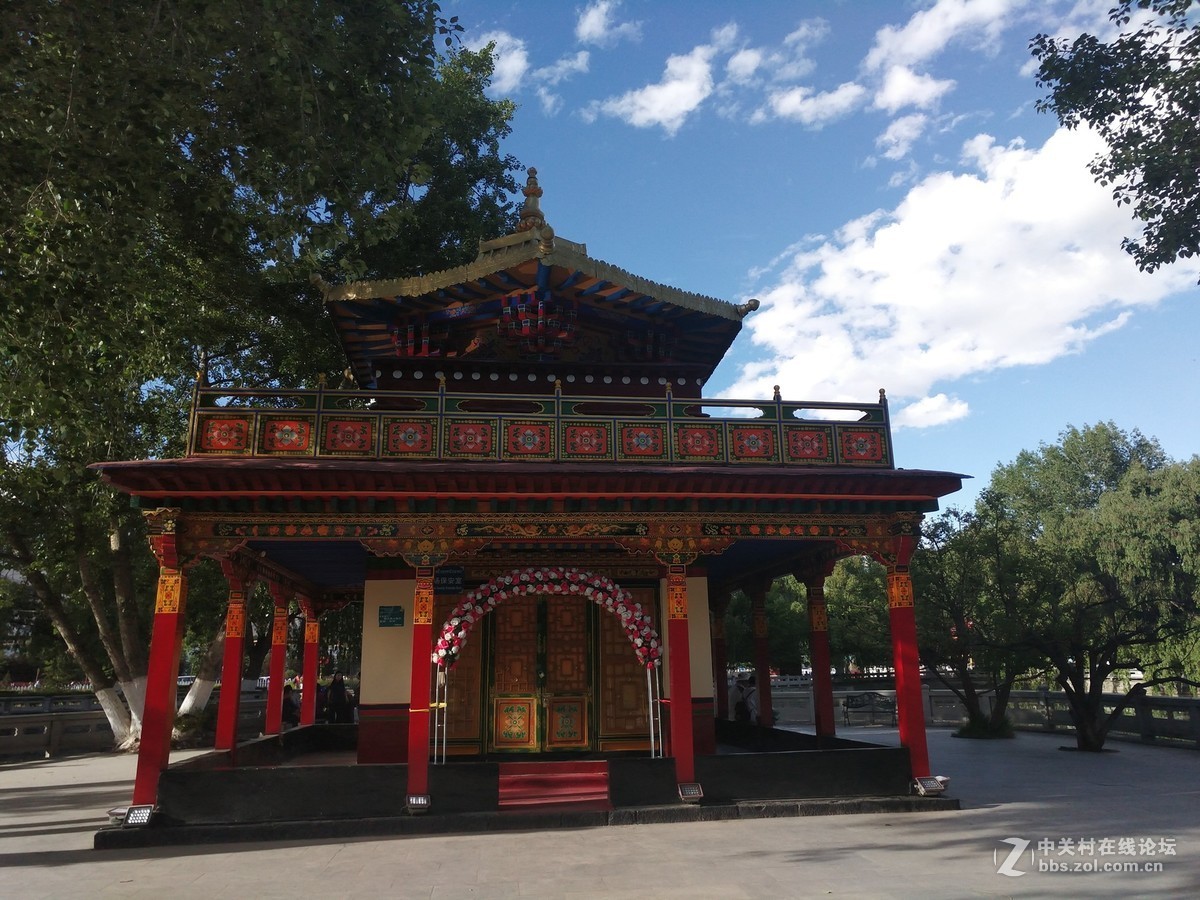 自驾到西藏拉萨布达拉宫广场照片！