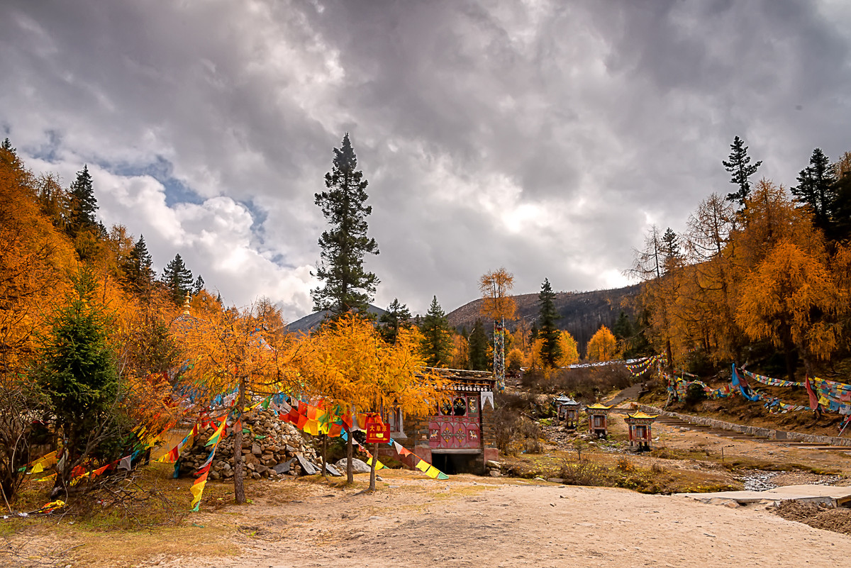 川西风光：康定木格措（祝朋友们元旦快乐）