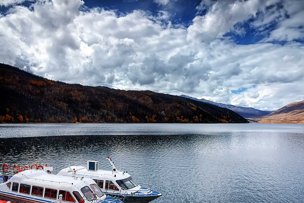 川西风光：康定木格措（祝朋友们元旦快乐）