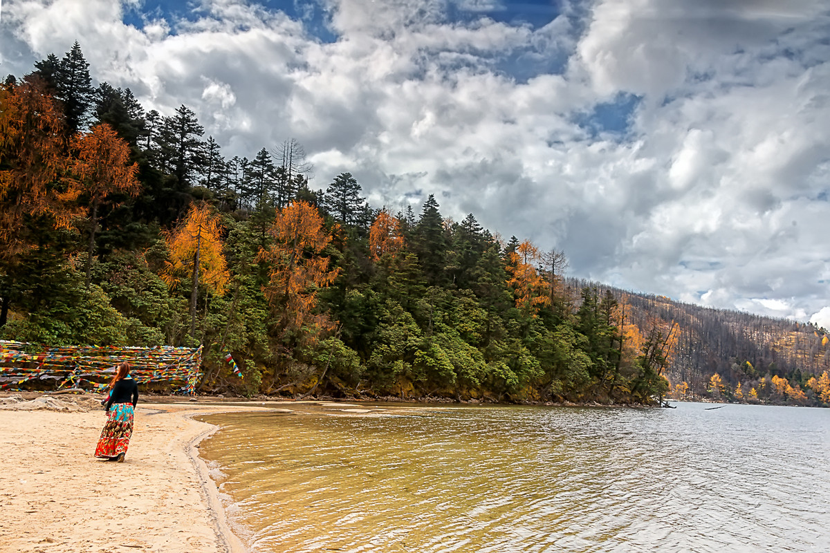 川西风光：康定木格措（祝朋友们元旦快乐）