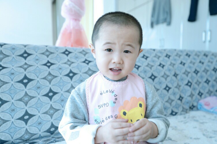 腾龙a012拍自家娃