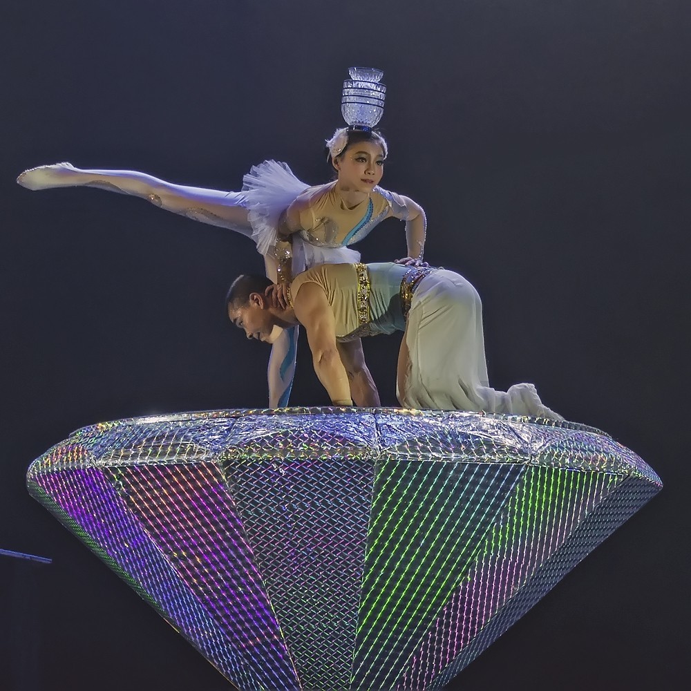 舞台摄影杂技之顶碗4