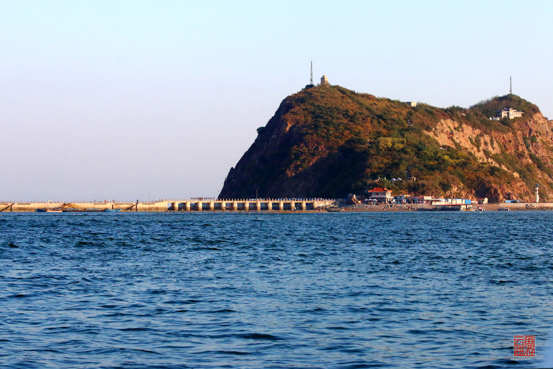 笔架山海上掠影