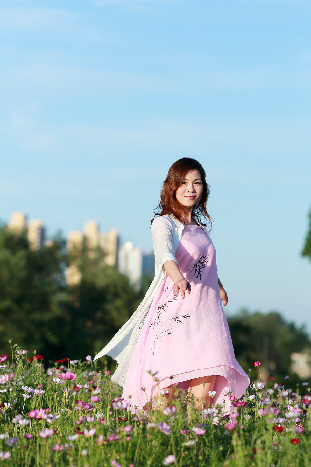 那等在季节里的容颜如莲花开落