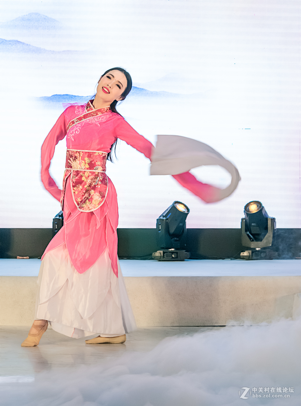 汉韵乐舞《惊鸿》节选