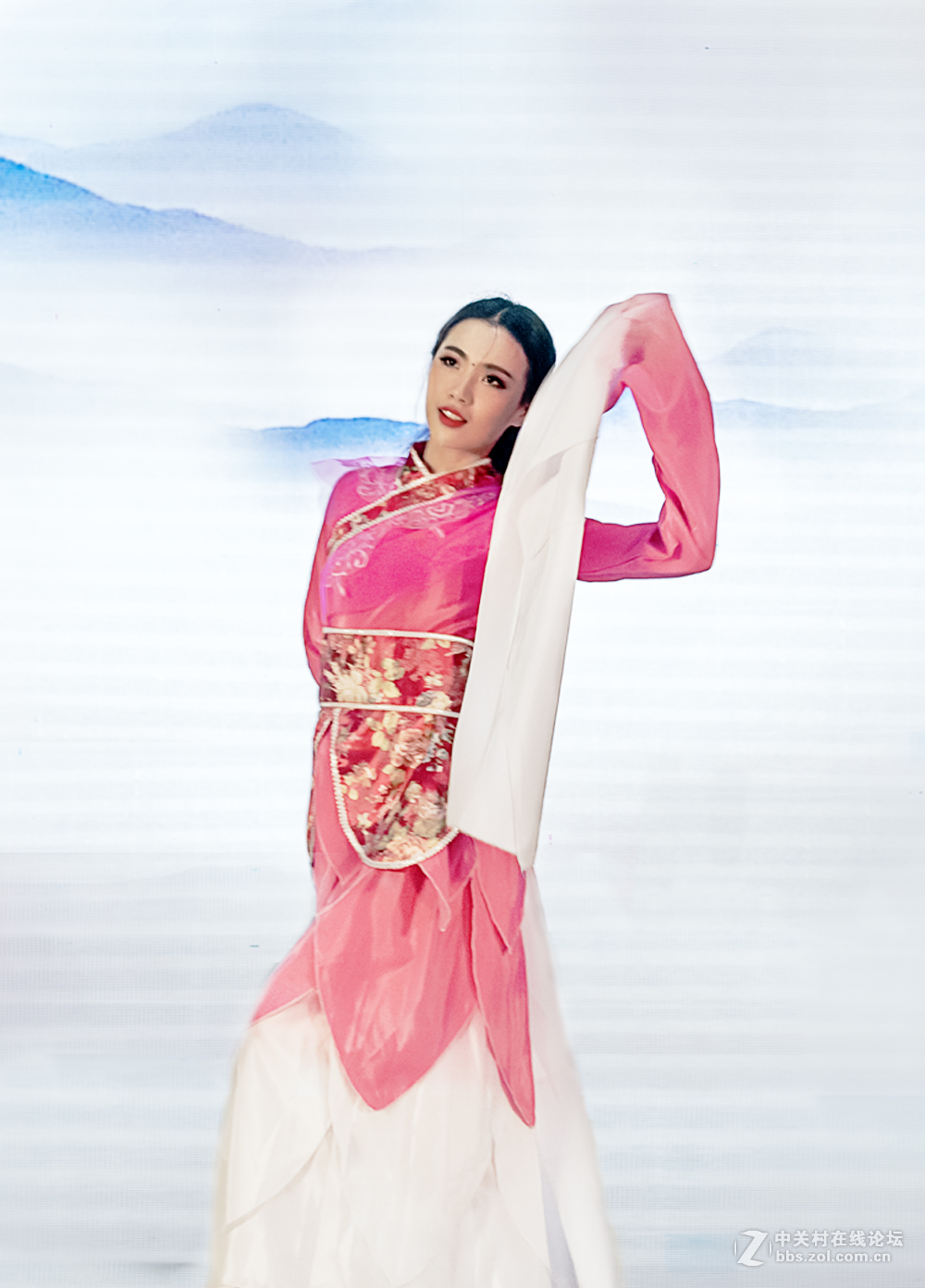 汉韵乐舞《惊鸿》节选