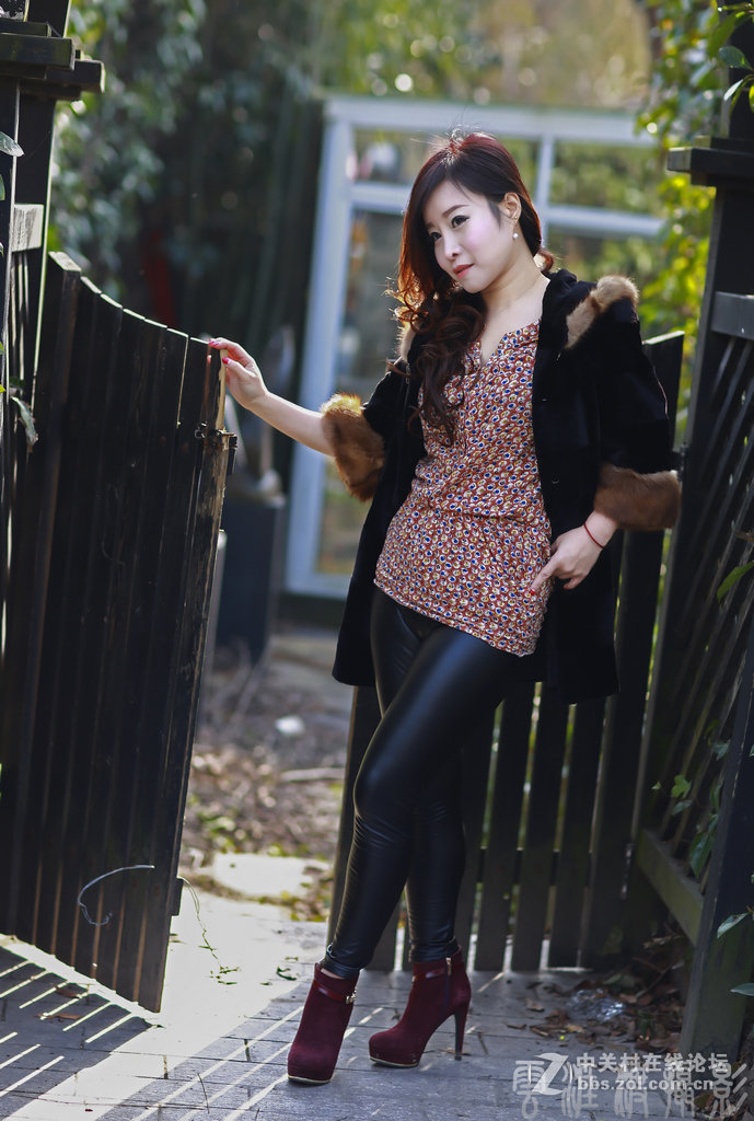 《风韵犹存的美妇人》-中关村在线摄影论坛