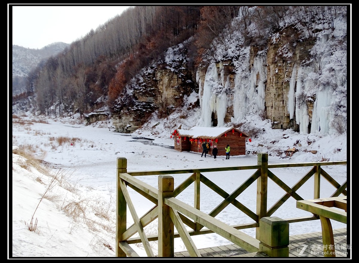 冰瀑奇观——“冰帘洞”