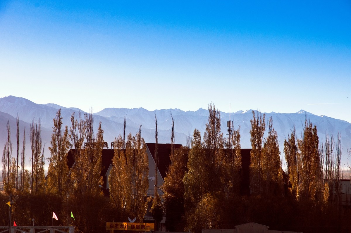 南彊行一一塔什库尔干塔吉克自治县