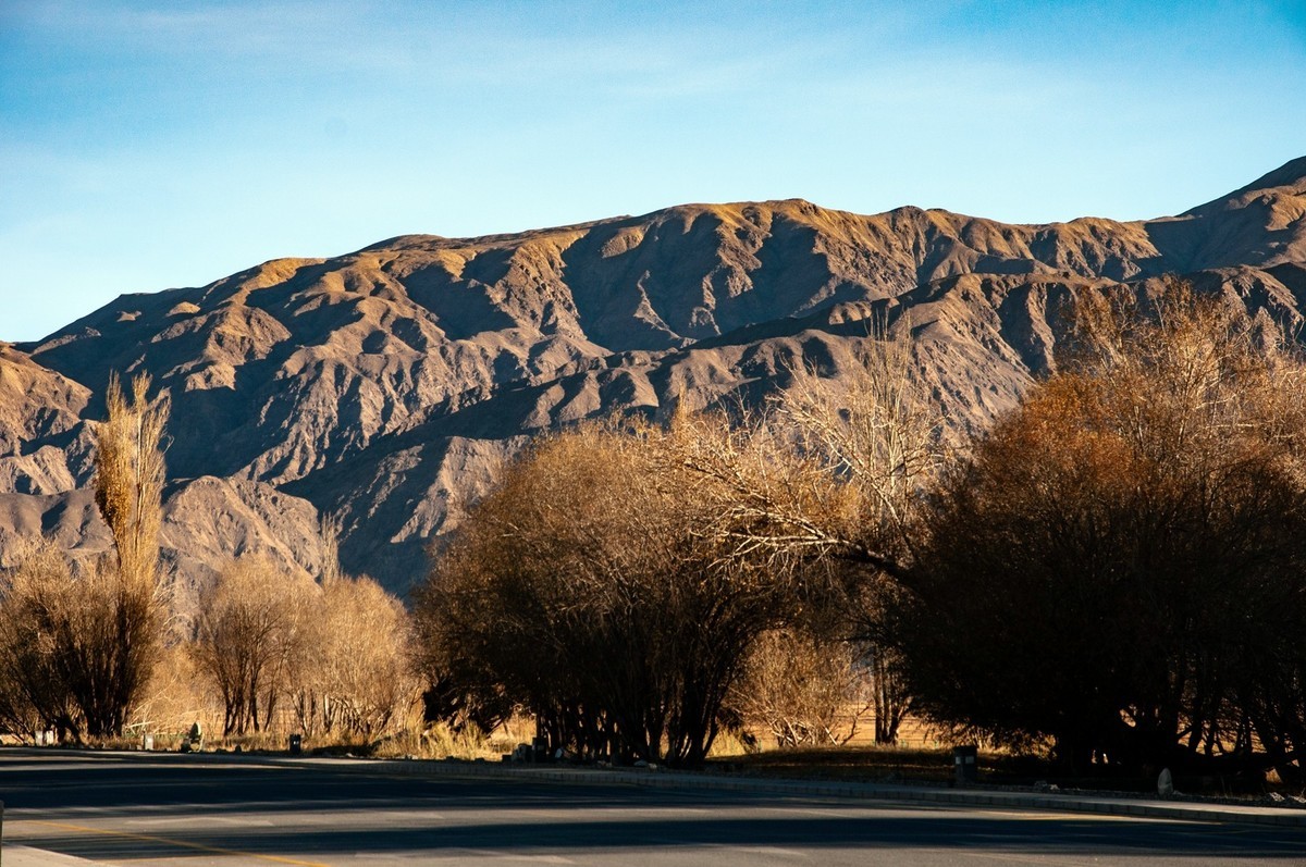 南彊行一一塔什库尔干塔吉克自治县